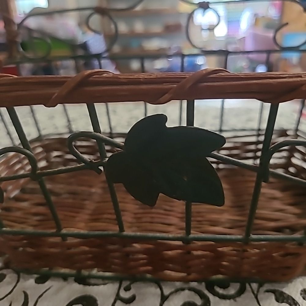 Wicker and Metal Basket - Picture 5 of 8